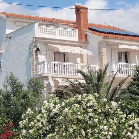 Apartments Vuksan راب المظهر الخارجي الصورة