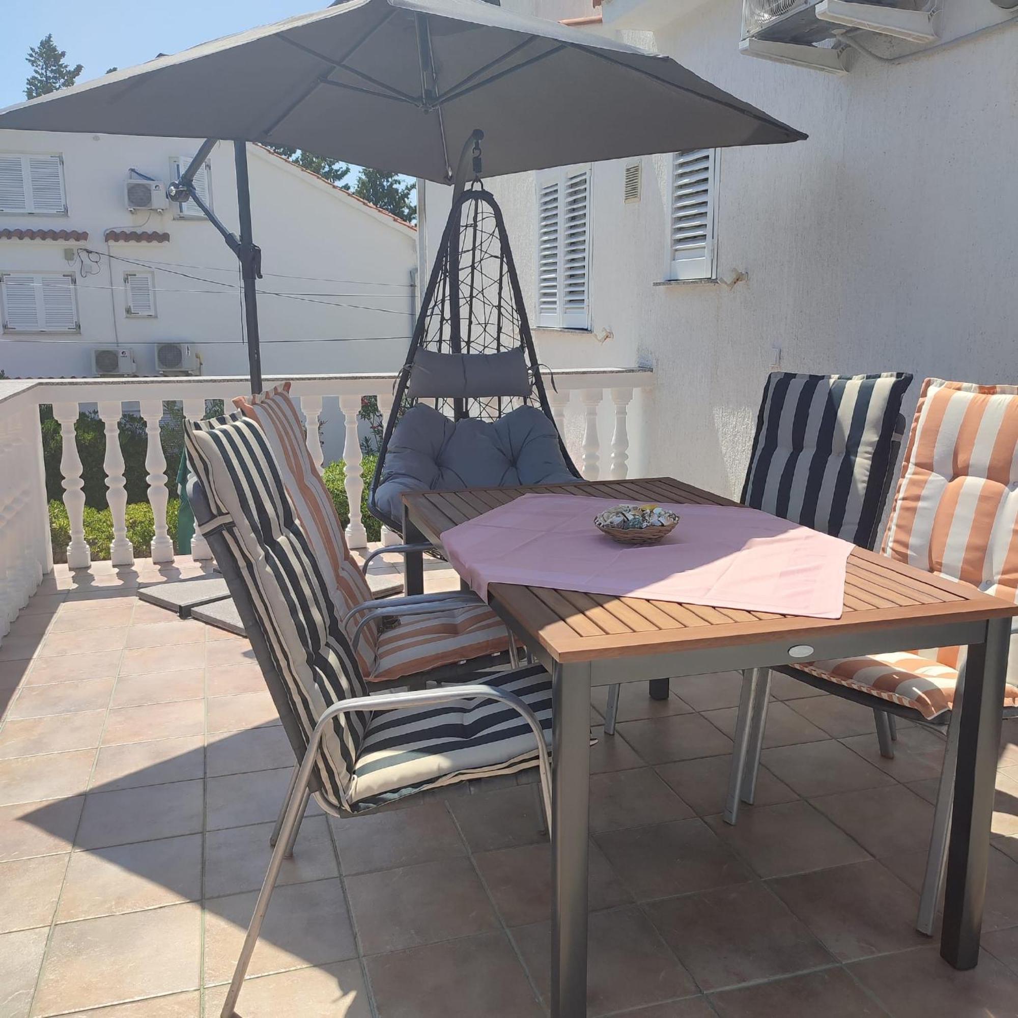 Apartments Vuksan راب المظهر الخارجي الصورة